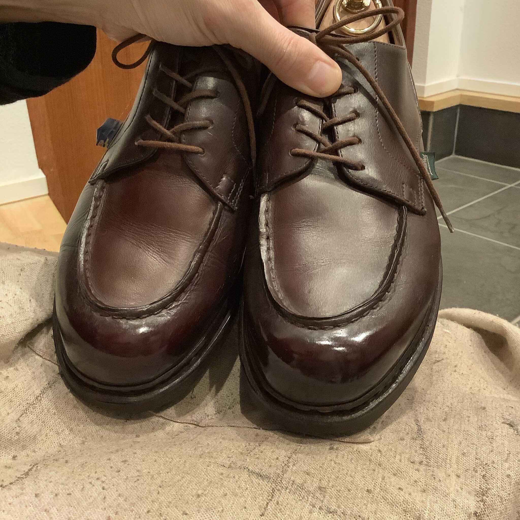 Paraboot（パラブーツ）シャンボードの靴磨き 具体的な手順を靴磨きセットと共に解説します | 明日ぴかブログ